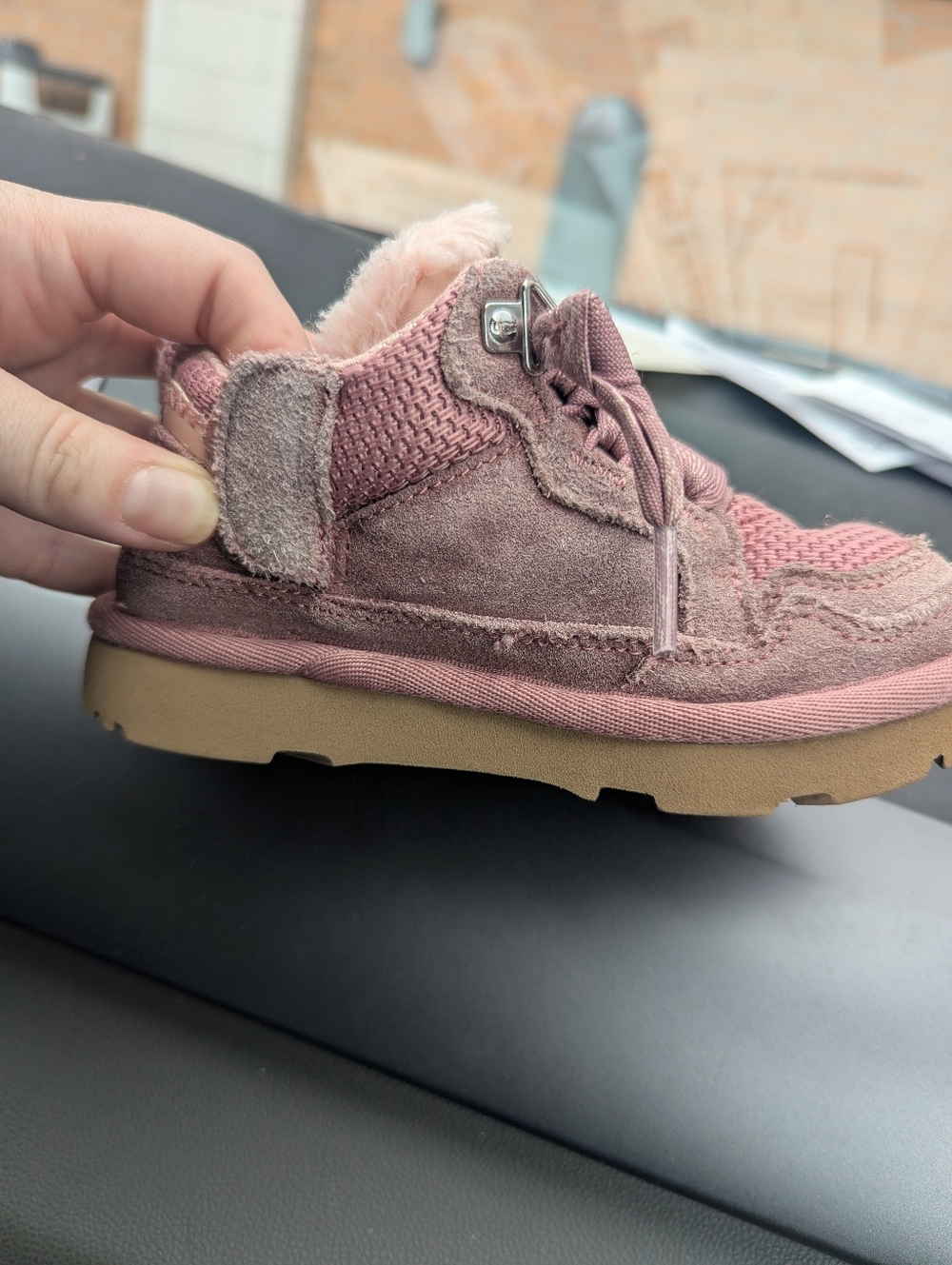 Uggs Lowmel - Picture 6 of 7